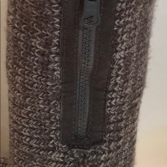 SOCK KNIT BOOTIES KOHLS RUBBER SOLES ZIP SIDE SZ 6 - Picture 2 of 7